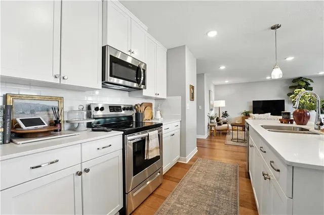 $425,000 | 8908 Southwest 9th Street, Blue Springs, MO 64064