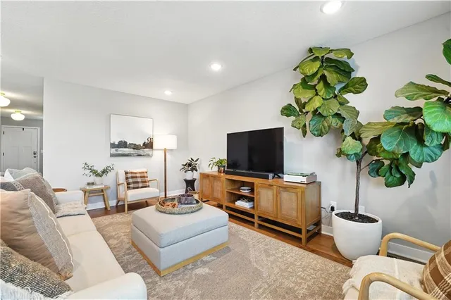 $425,000 | 8908 Southwest 9th Street, Blue Springs, MO 64064