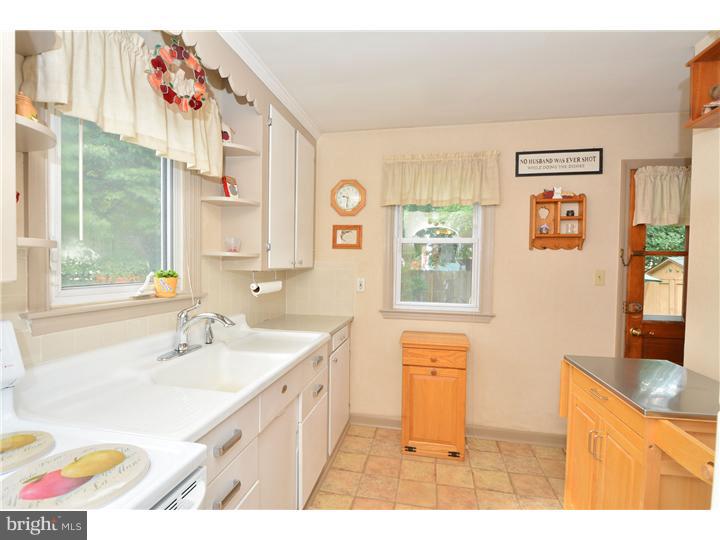 218 Cedar Road Wallingford, PA 19086 - Photo 10 of 23