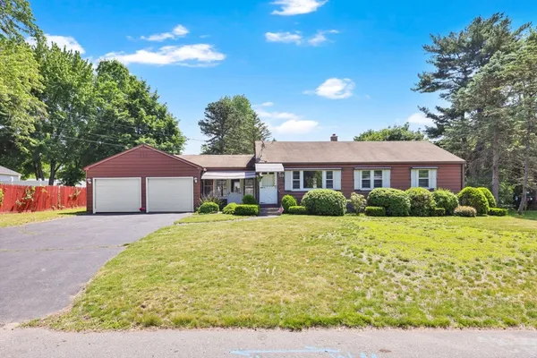 $299,000 | 39 Northway Drive, Springfield, MA 01119