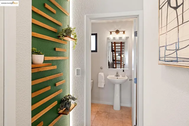 $499,000 | 1759 14th Street, Oakland, CA 94607