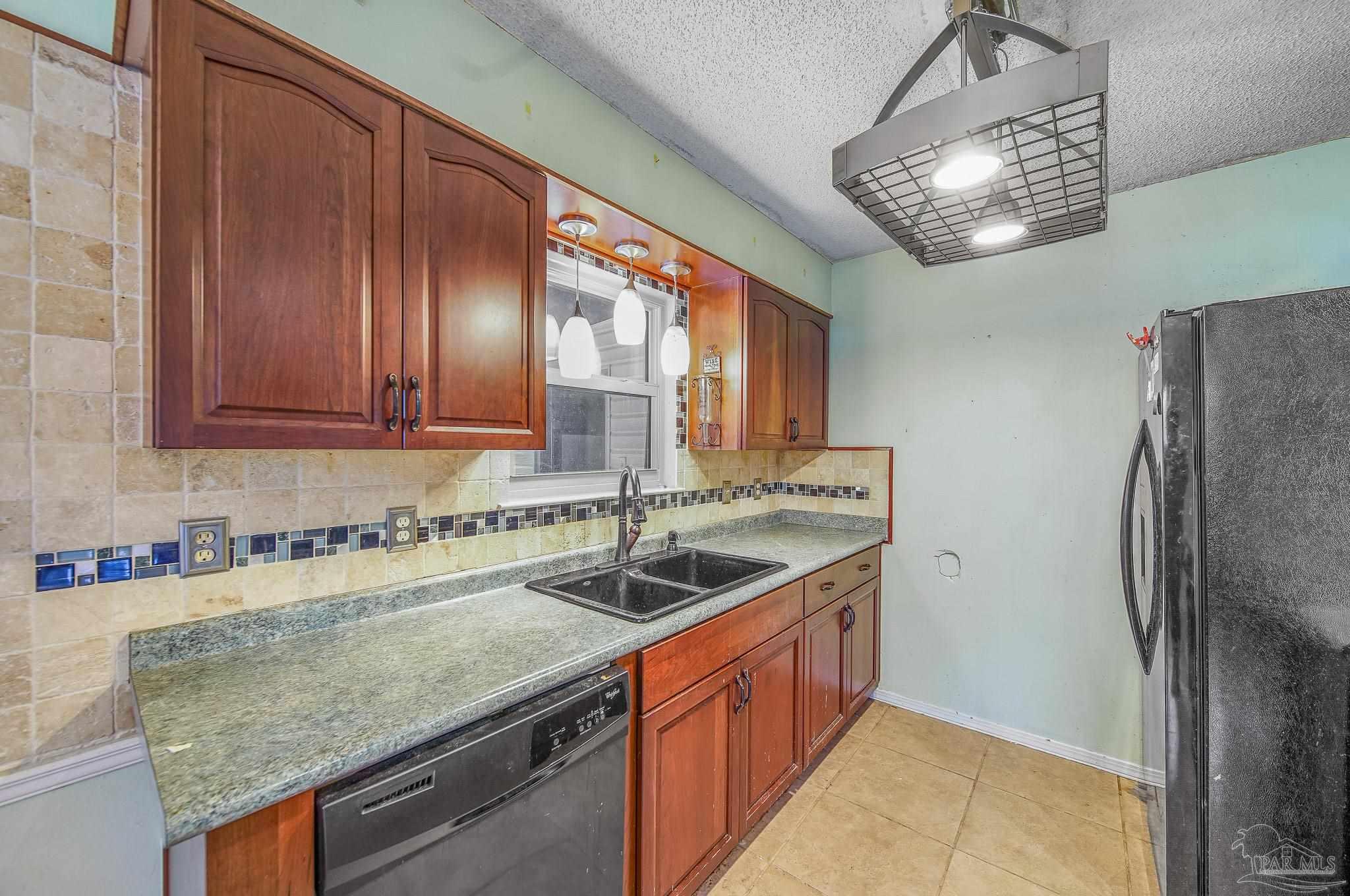 10612 Tanton Road Pensacola, FL 32506 - Photo 9 of 31 Gallery Image 9