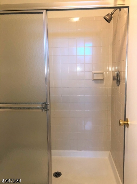 38 Wentworth Road Bedminster, NJ 07921 - Photo 15 of 18