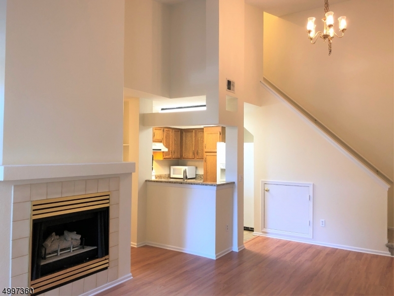 38 Wentworth Road Bedminster, NJ 07921 - Photo 3 of 18