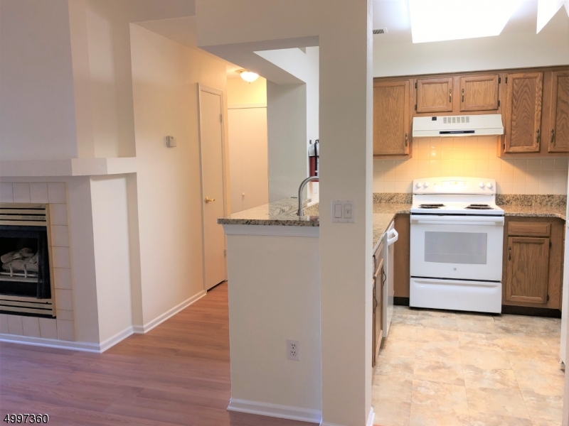 38 Wentworth Road Bedminster, NJ 07921 - Photo 4 of 18