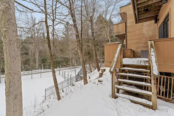 $389,000 | 19 Timberline Drive, Unit 9, Warren, VT 05674