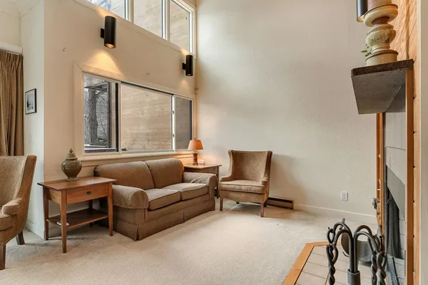 $389,000 | 19 Timberline Drive, Unit 9, Warren, VT 05674