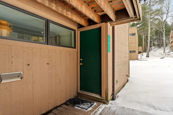 $389,000 | 19 Timberline Drive, Unit 9, Warren, VT 05674