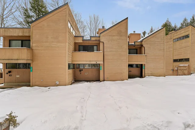 $429,999 | 19 Timberline Drive, Unit 9, Warren, VT 05674