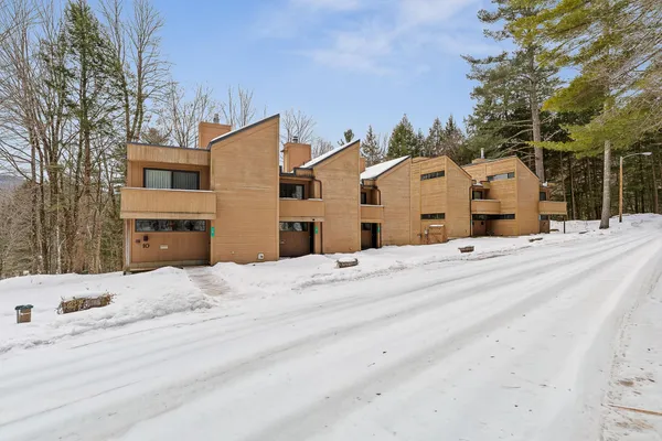 $389,000 | 19 Timberline Drive, Unit 9, Warren, VT 05674