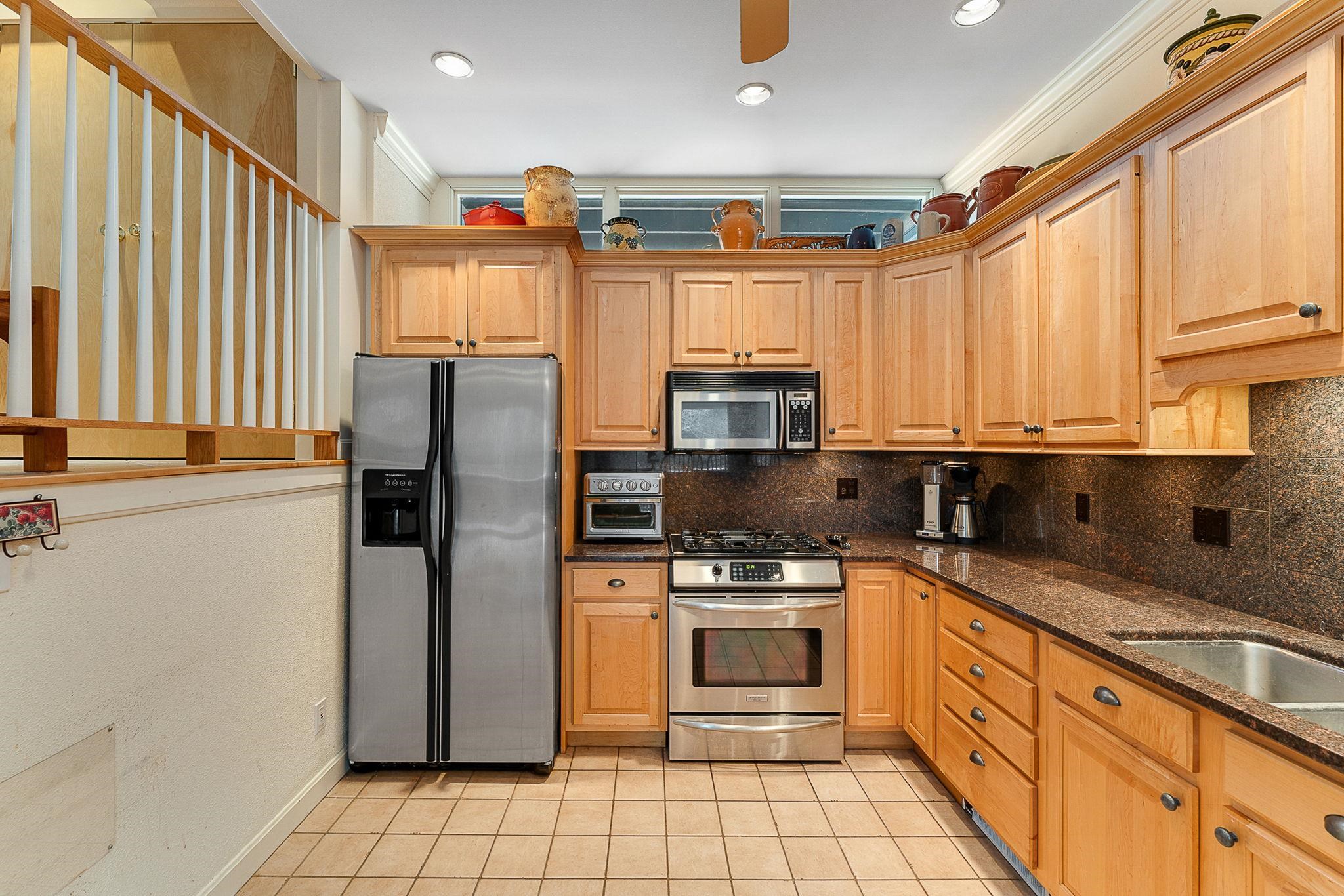 19 Timberline Drive, Unit 9 Warren, VT 05674 - Photo 8 of 50