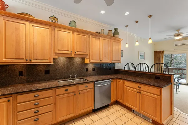 $389,000 | 19 Timberline Drive, Unit 9, Warren, VT 05674