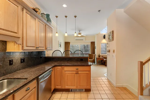 $429,999 | 19 Timberline Drive, Unit 9, Warren, VT 05674