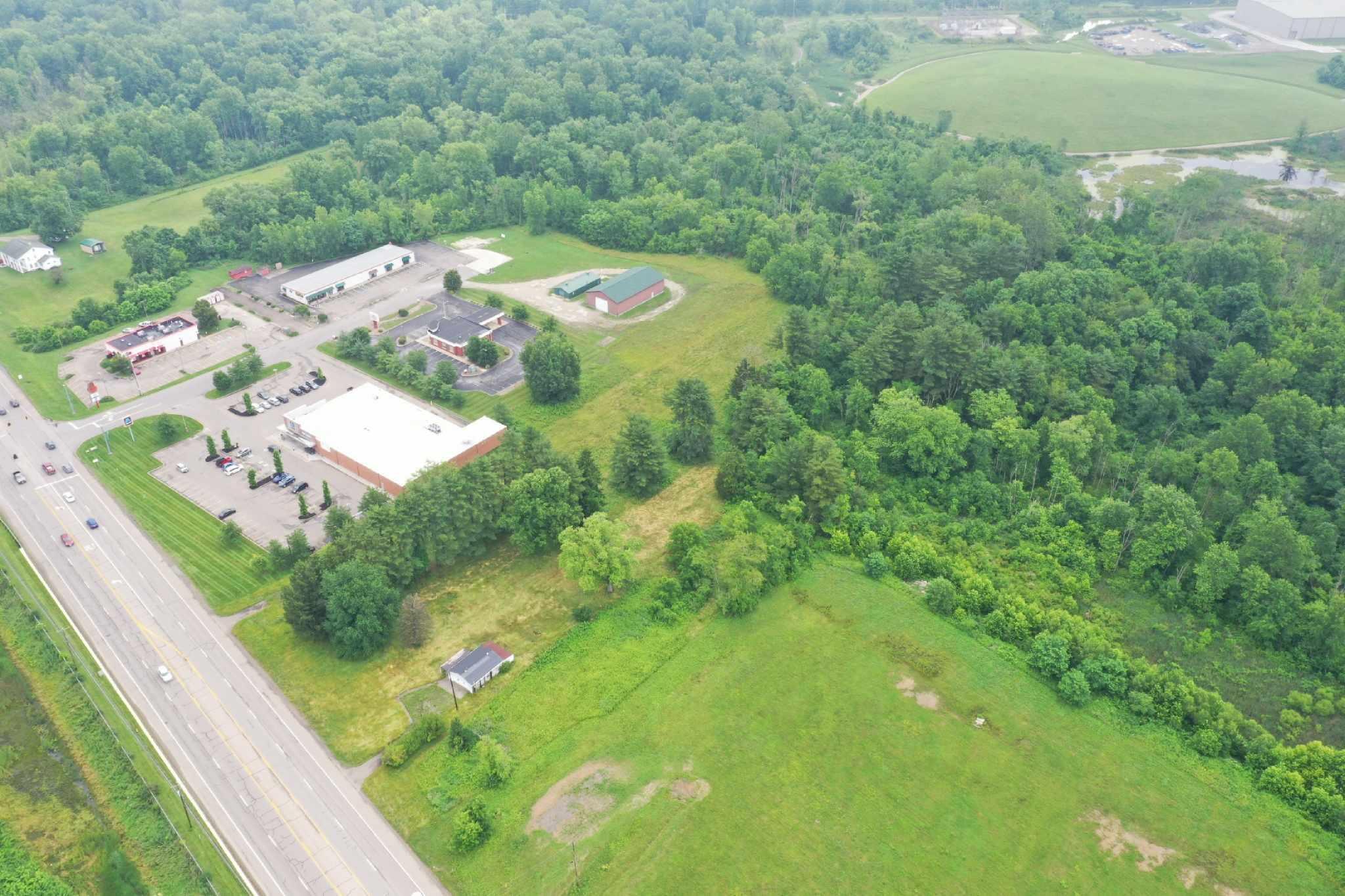 61204 Southgate Road Cambridge, OH 43725 - Photo 10 of 20 5