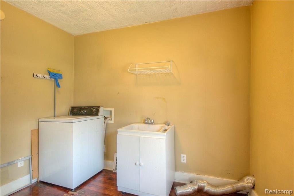 404 East Grand River Road Fowlerville, MI 48836 - Photo 16 of 28 Gallery Image 16