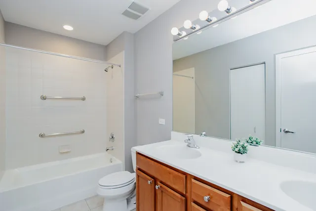 $350,000 | 7757 Van Buren Street, Unit 511, Forest Park, IL 60130