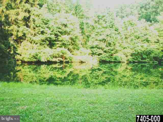 112 Thompson Road Delta, PA 17314 - Photo 19 of 25 Gallery Image 19