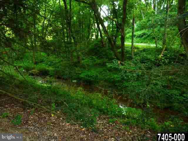 112 Thompson Road Delta, PA 17314 - Photo 23 of 25 Gallery Image 23