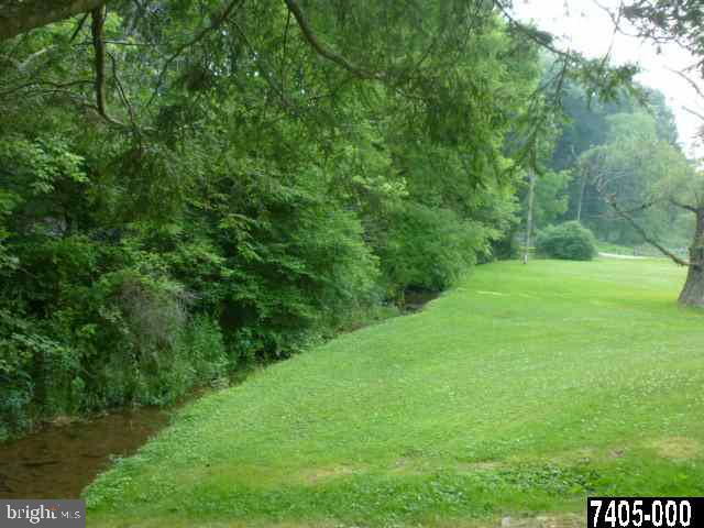 112 Thompson Road Delta, PA 17314 - Photo 24 of 25 Gallery Image 24