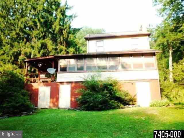 112 Thompson Road Delta, PA 17314 - Photo 3 of 25 Gallery Image 3