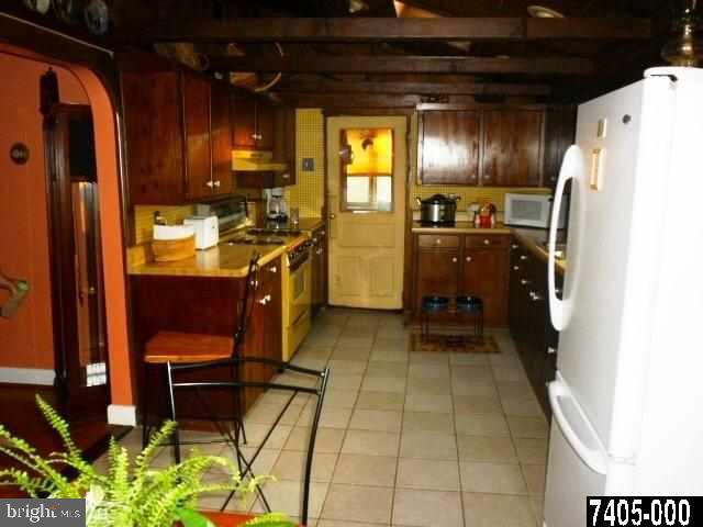 112 Thompson Road Delta, PA 17314 - Photo 7 of 25 Gallery Image 7