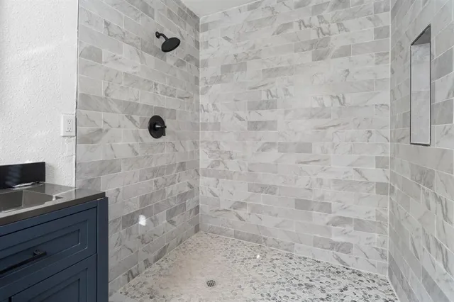 $749,900 | 811 North Crawford Street, Dallas, TX 75203