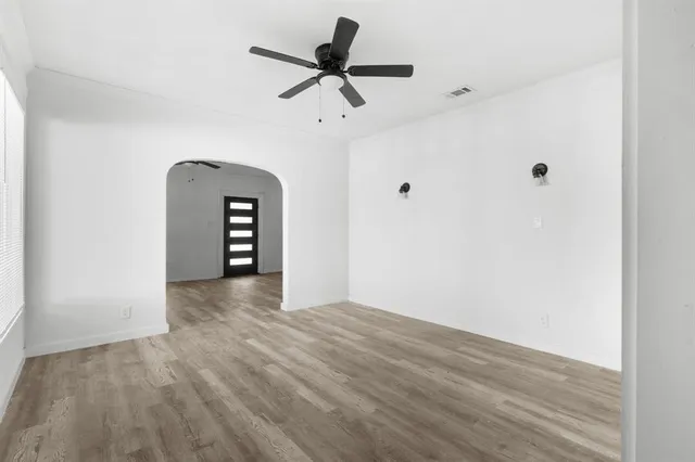 $749,900 | 811 North Crawford Street, Dallas, TX 75203