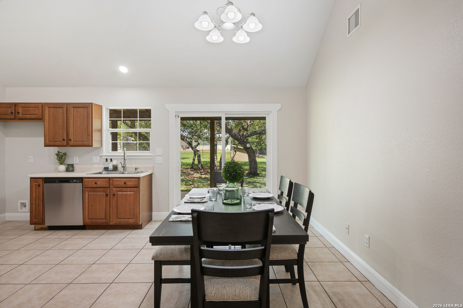 904 Misty Lane Spring Branch, TX 78070 - Photo 10 of 55 Gallery Image 10