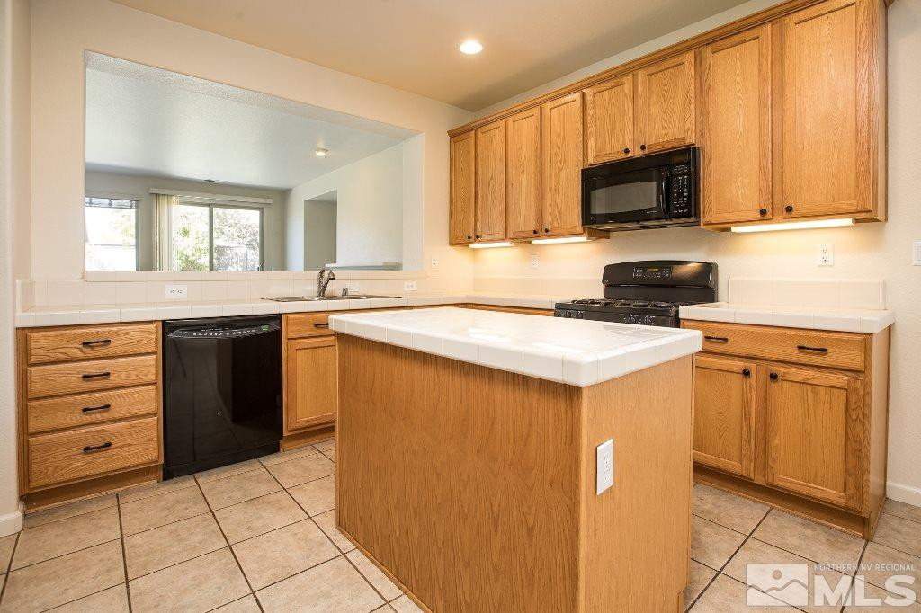 521 Beckfield Court Reno, NV 89521 - Photo 7 of 29 Photo 7