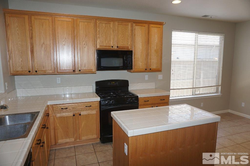521 Beckfield Court Reno, NV 89521 - Photo 9 of 29 Photo 9