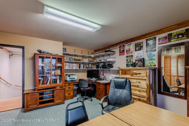 $6,450,000 | 117 West Pine Street, Pinedale, WY 82941