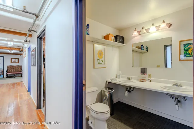 $6,450,000 | 117 West Pine Street, Pinedale, WY 82941