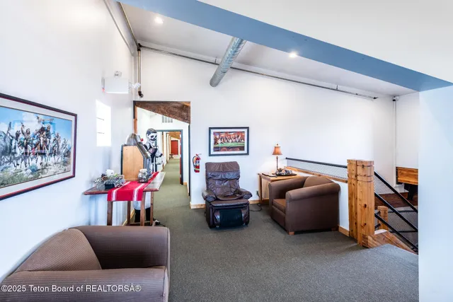 $6,450,000 | 117 West Pine Street, Pinedale, WY 82941