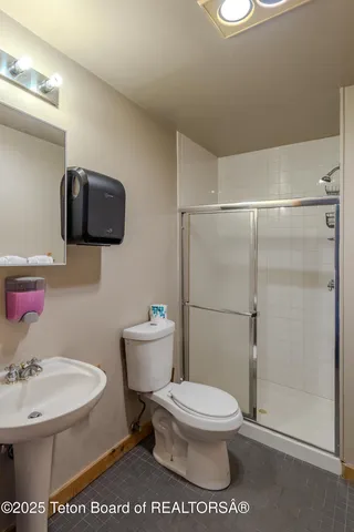 $6,450,000 | 117 West Pine Street, Pinedale, WY 82941