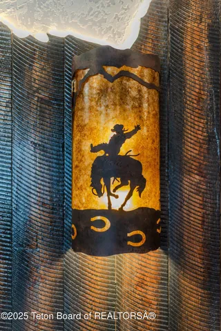 $6,450,000 | 117 West Pine Street, Pinedale, WY 82941