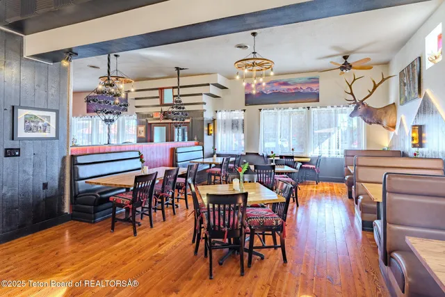 $6,450,000 | 117 West Pine Street, Pinedale, WY 82941