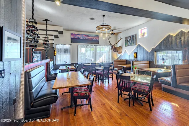 $6,450,000 | 117 West Pine Street, Pinedale, WY 82941