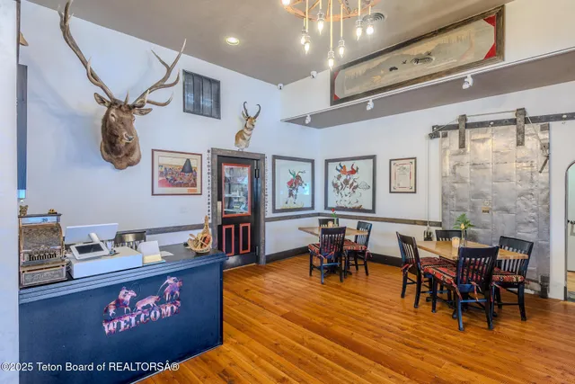 $6,450,000 | 117 West Pine Street, Pinedale, WY 82941