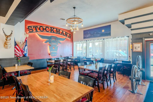 $6,450,000 | 117 West Pine Street, Pinedale, WY 82941