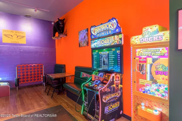 $6,450,000 | 117 West Pine Street, Pinedale, WY 82941