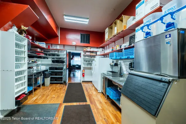 $6,450,000 | 117 West Pine Street, Pinedale, WY 82941