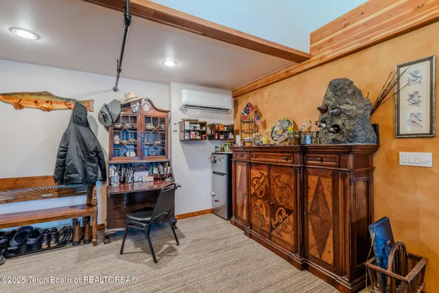 $6,450,000 | 117 West Pine Street, Pinedale, WY 82941