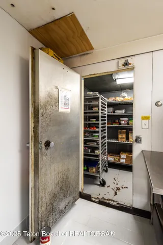 $6,450,000 | 117 West Pine Street, Pinedale, WY 82941