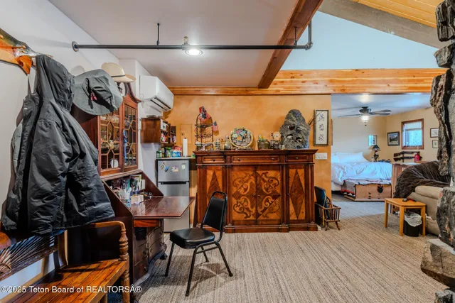 $6,450,000 | 117 West Pine Street, Pinedale, WY 82941