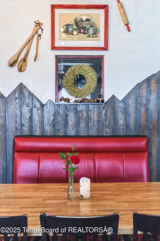 $6,450,000 | 117 West Pine Street, Pinedale, WY 82941