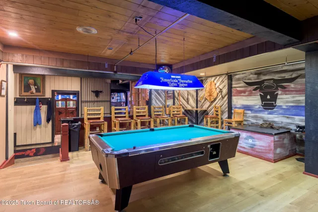 $6,450,000 | 117 West Pine Street, Pinedale, WY 82941