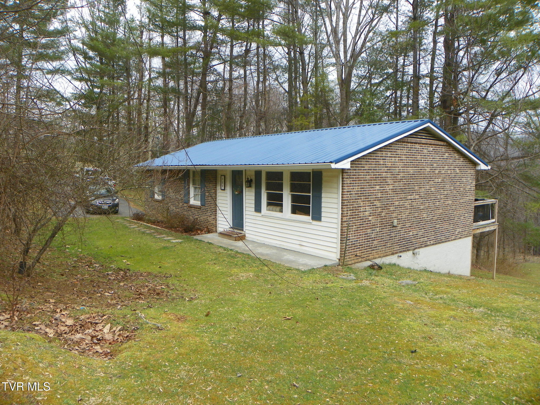 464 Pugh Mountain Road Marion, VA 24354 - Photo 31 of 41 100_0211