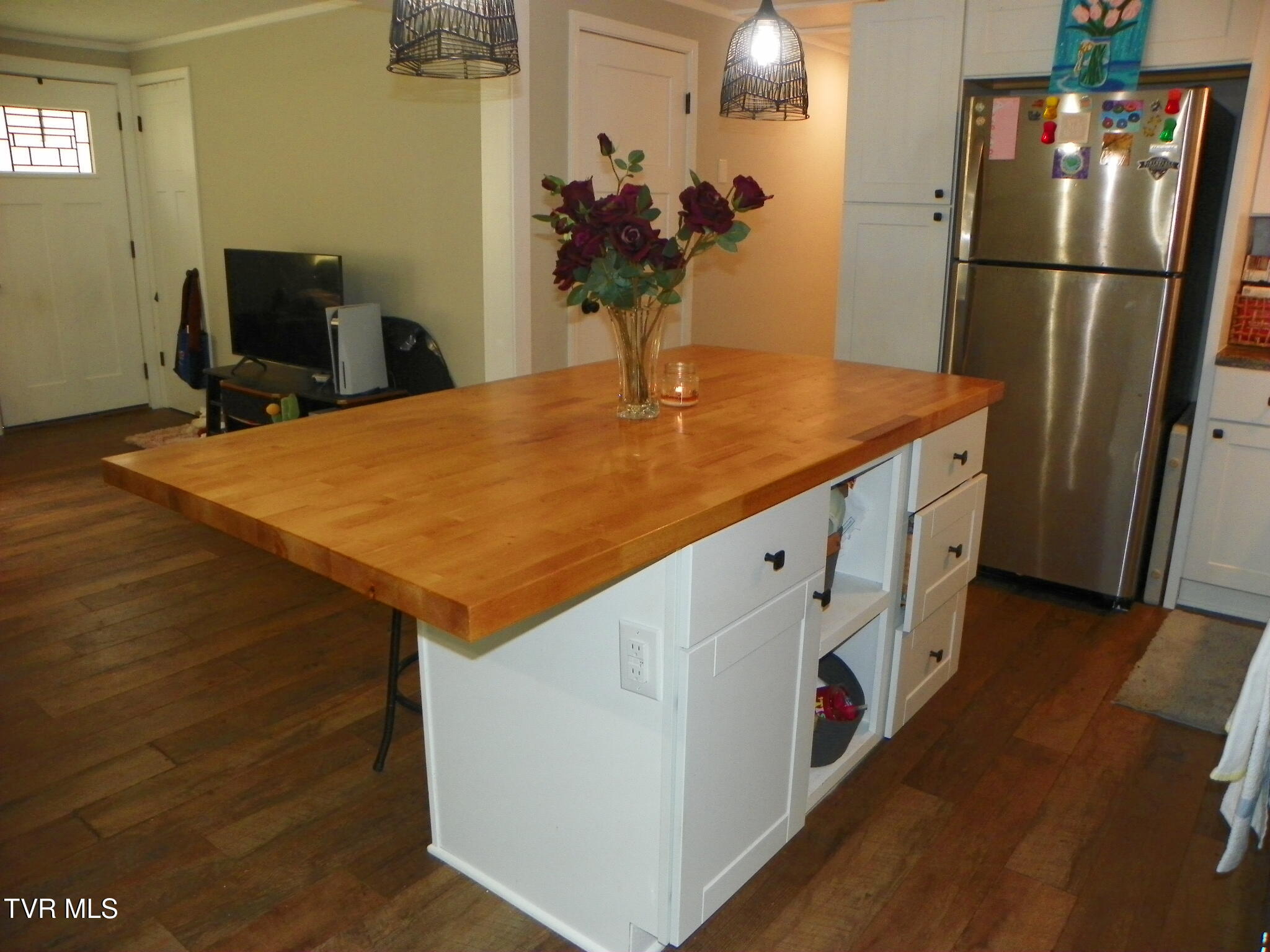 464 Pugh Mountain Road Marion, VA 24354 - Photo 10 of 41 100_0166