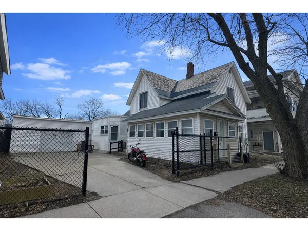 $600,000 | 187 North Champlain Street, Burlington, VT 05401