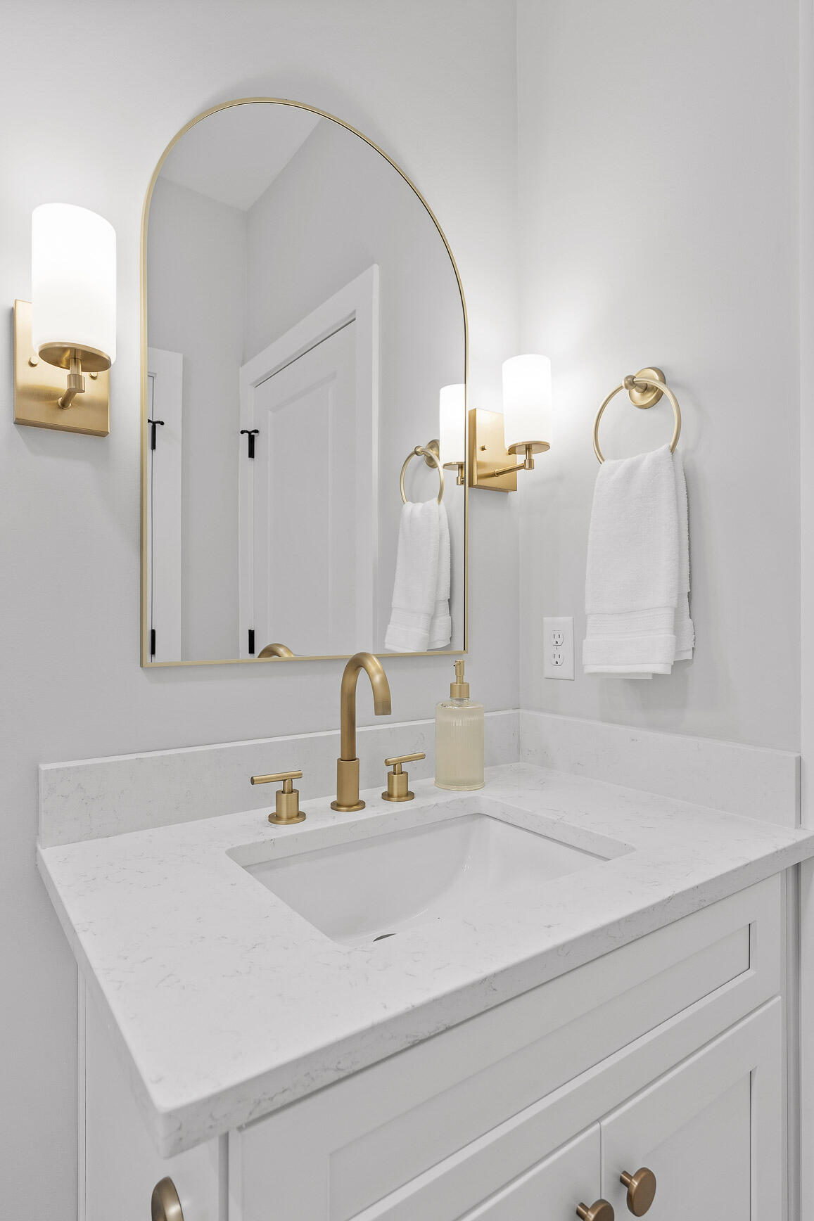 1644 Mari Circle Chattanooga, TN 37404 - Photo 35 of 37 Bath 2